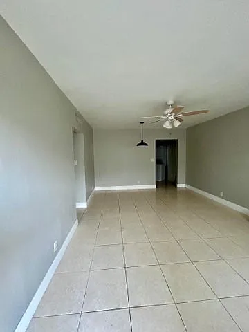 2 bed, 880 sqft, $1,950 — Photo 1