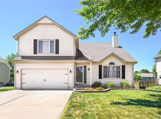 1212 NE Magnolia St, Lees Summit, MO 64086