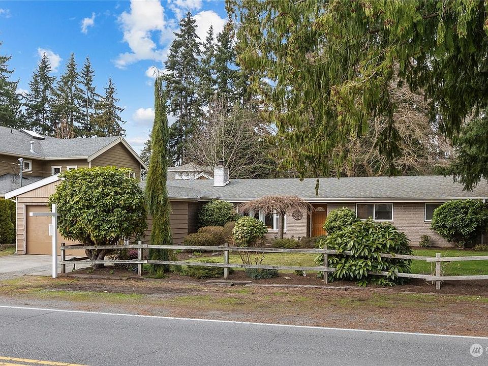 1st image of 12650 NE 104th St