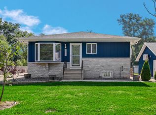 9131 Spring St, Highland, IN 46322