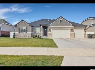 2150 W Amber Blossom Way, South Jordan, UT 84095
