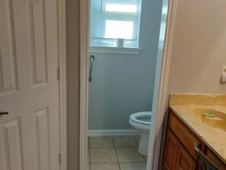 Master bathroom double sinks