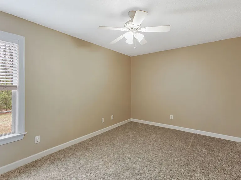 540 Hunter Way — Photo 13