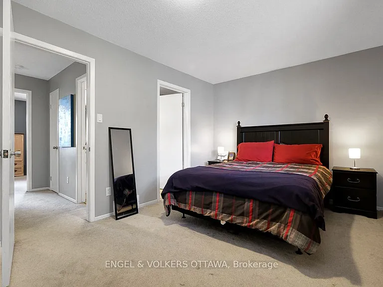 76 McDermot Ct #22 — Photo 17