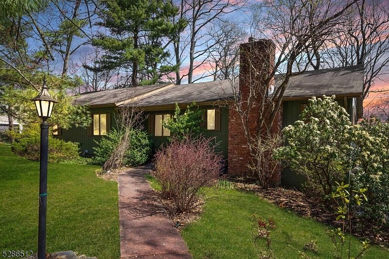 414 Summit Rd, Mountainside, NJ 07092 Zillow