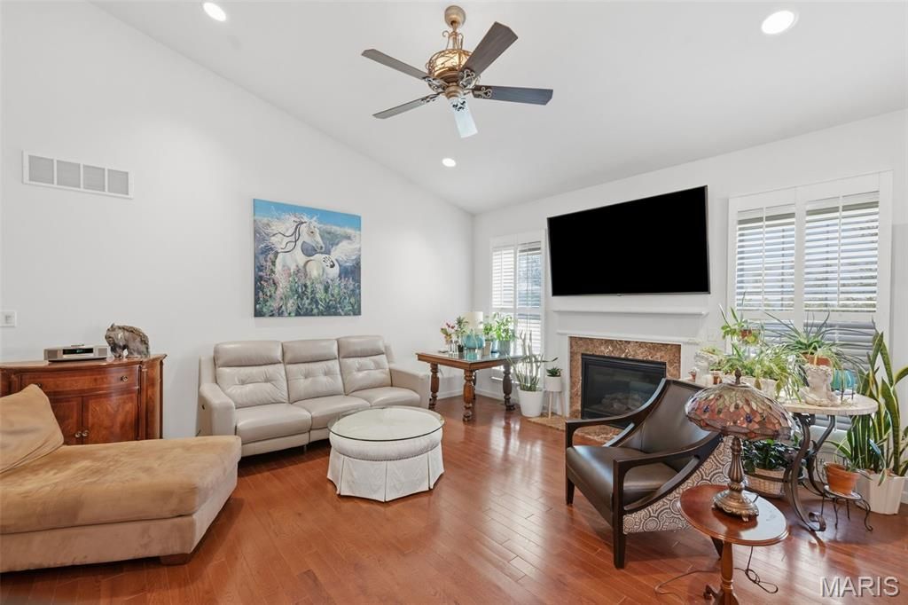 Apartment in Ballwin - View 3