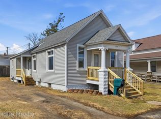 1209 10th Ave, Port Huron, MI 48060