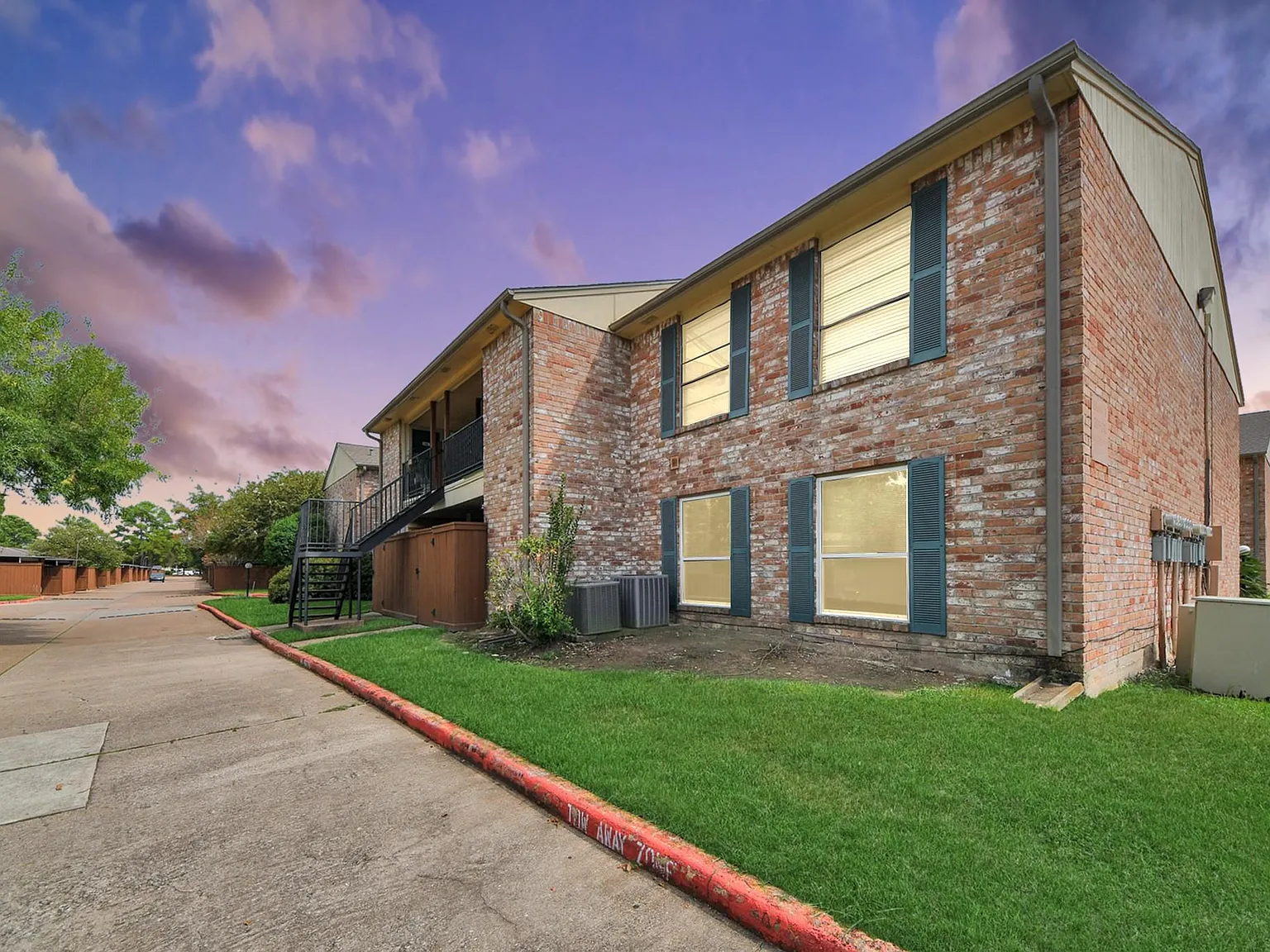 2 bed, 2.0 bath, 941 sqft, $1,250 — Photo 4