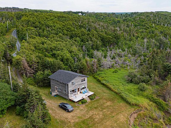 5th image of 83 Cottage Country Rd