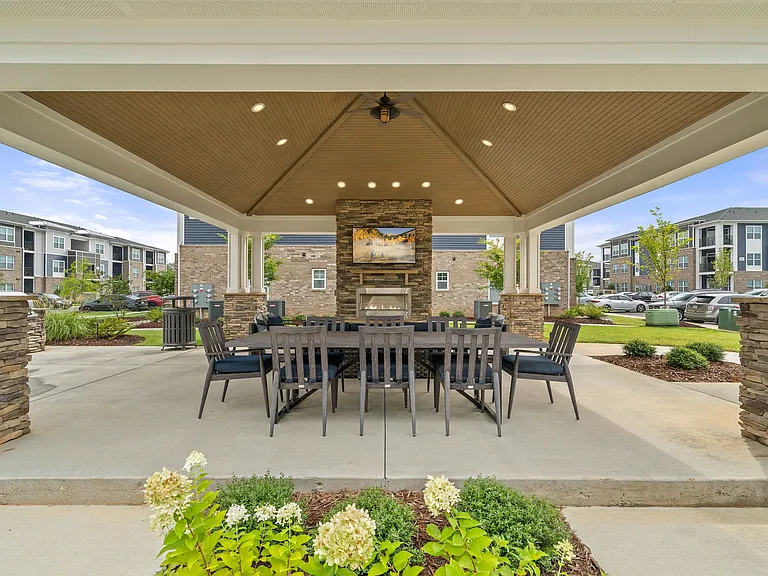 Outdoor Pavilion at Hawthorne at the Glen in Concord, NC