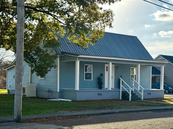 311 Jackson St, Martin, TN 38237