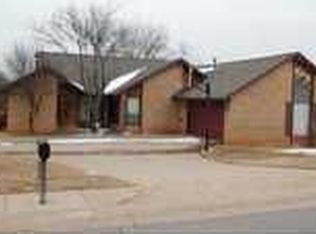 201 N Trail Ridge Rd, Edmond, OK 73012