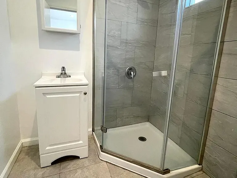 619 Elm Ave #14 — Photo 10
