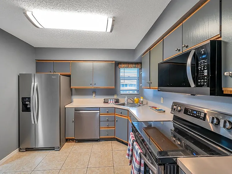 5567 Sea Forest Dr #320 — Photo 24