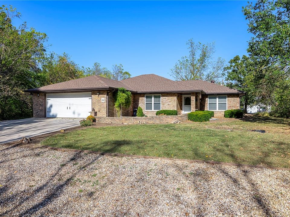 1st image of 44 Magrath Cir