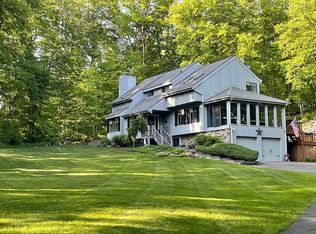 17 Arapaho Rd, Brookfield, CT 06804