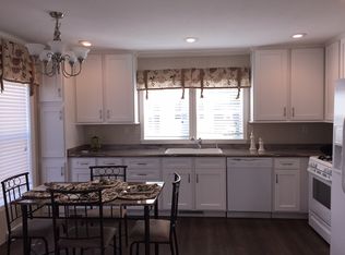 12 Makepeace Dr, Oak Ridge, NJ 07438