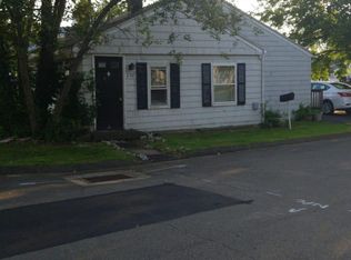 230 Kenneth St, East Haven, CT 06512