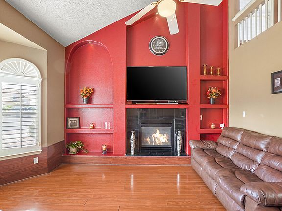 4th image of 3244 Tierra Nevada Dr
