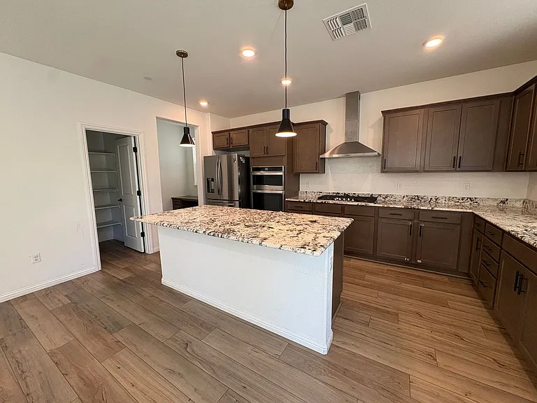 204 Wooley Creek Way — Photo 7