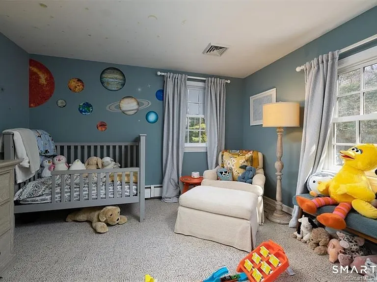 45 Country Club Rd — Photo 12