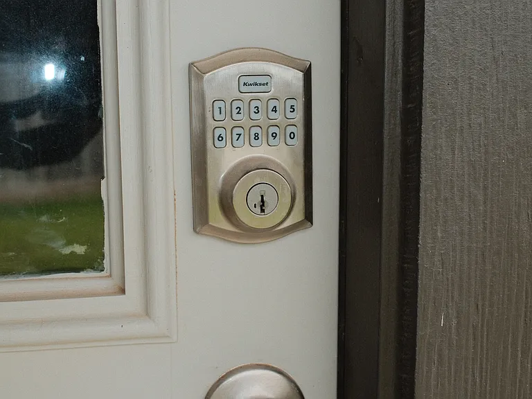 Backdoor with Kwikset Autolock