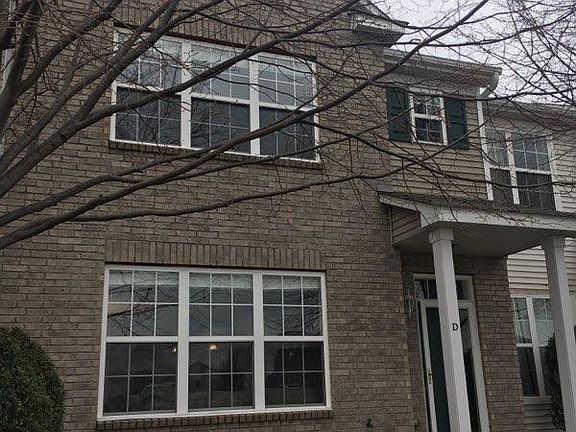 2nd image of 10911 Goodhue St NE