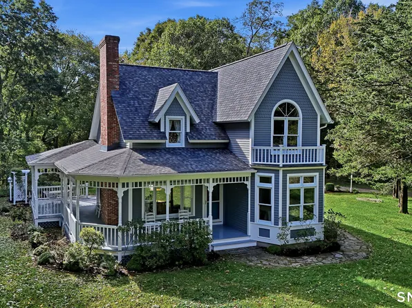 6 Lord Hill Lane, Lyme, CT 06475