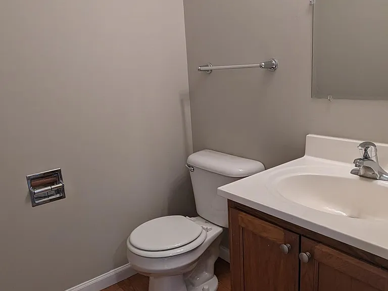 13 Marvin Dr — Photo 5