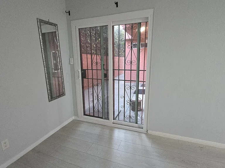 4321 Lennox Blvd — Photo 9