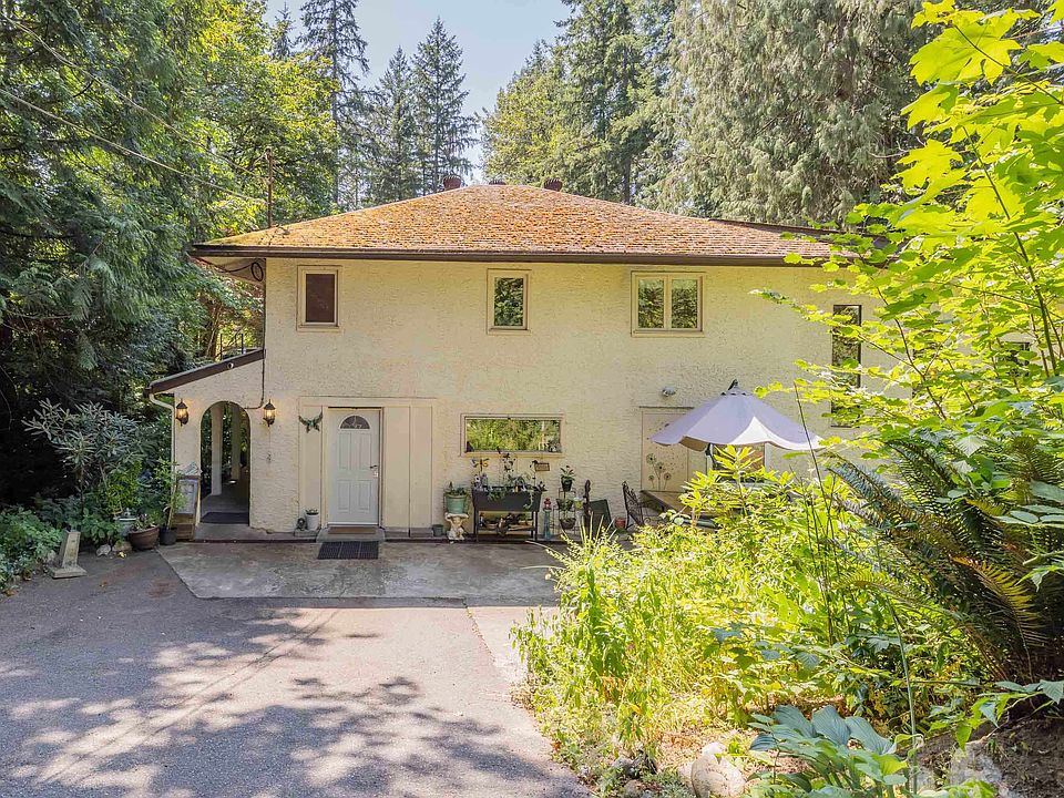 1st image of 23942 Fern Cres