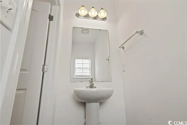 404 Terrace View Ct — Photo 13