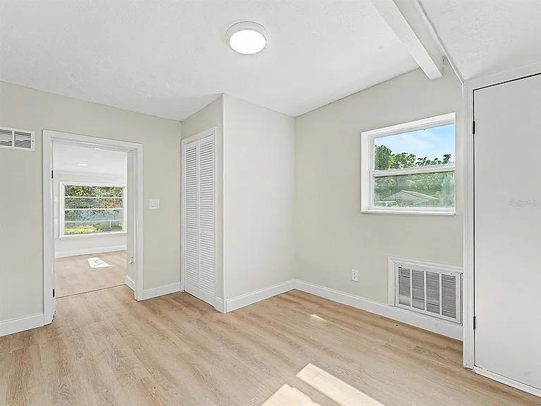 7708 Maryland Ave — Photo 26