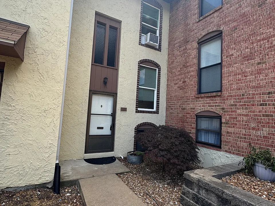 181 Carmel Woods Dr