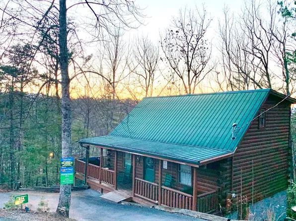 914 E Fir St, Sevierville, TN 37876