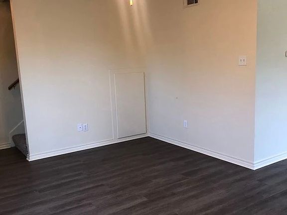 3rd image of 3605 Oldenburg Ct