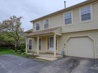 135 Hazelnut Dr, Streamwood, IL 60107