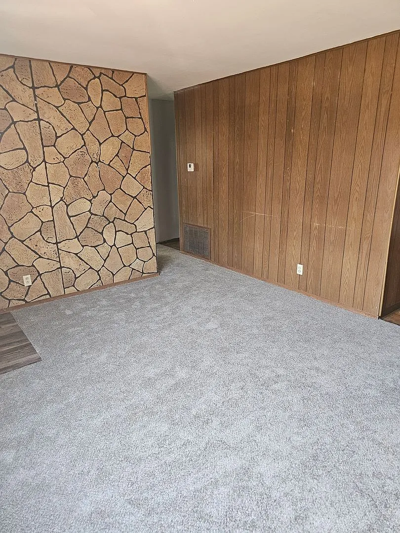 Nice 3BD/1BA — Photo 2