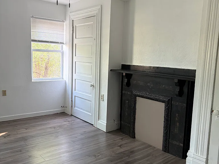 5409 Wellesley Ave #2 — Photo 1