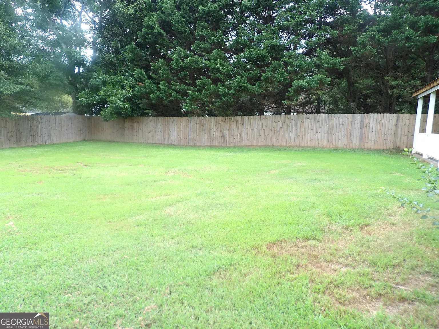 3 bed, 1.5 bath, 1056 sqft, $1,875 — Photo 2