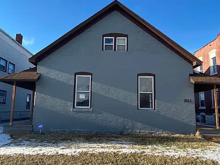 1733 & 1735 Edison Ave — Photo 1