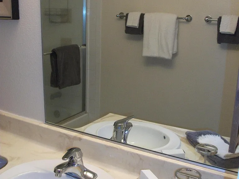 49181 Eisenhower Dr — Photo 22