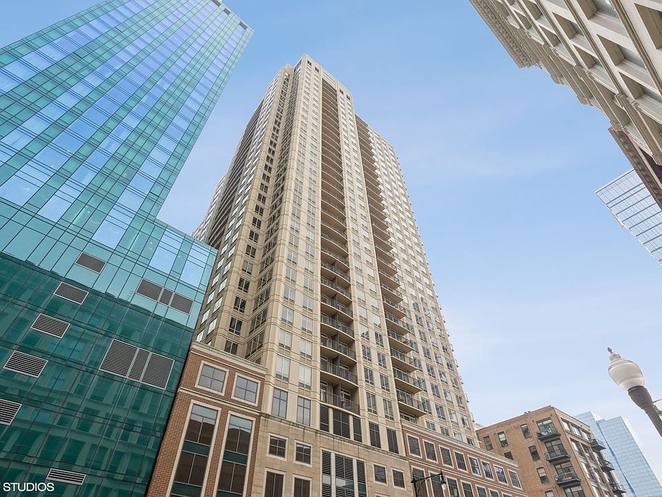 1st image of 1111 S Wabash Ave APT 1806