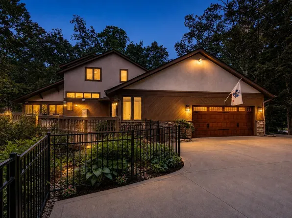 630 Woods Hollow Ln, Powell, OH 43065