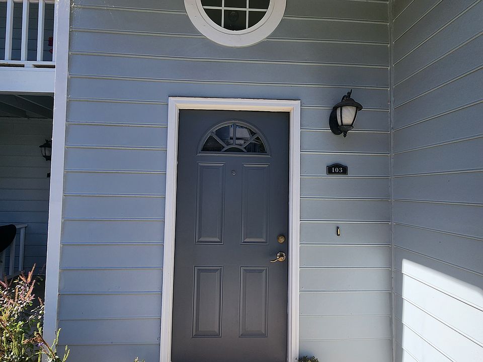 1st image of 4000 Riverlook Pkwy SE Unit 103