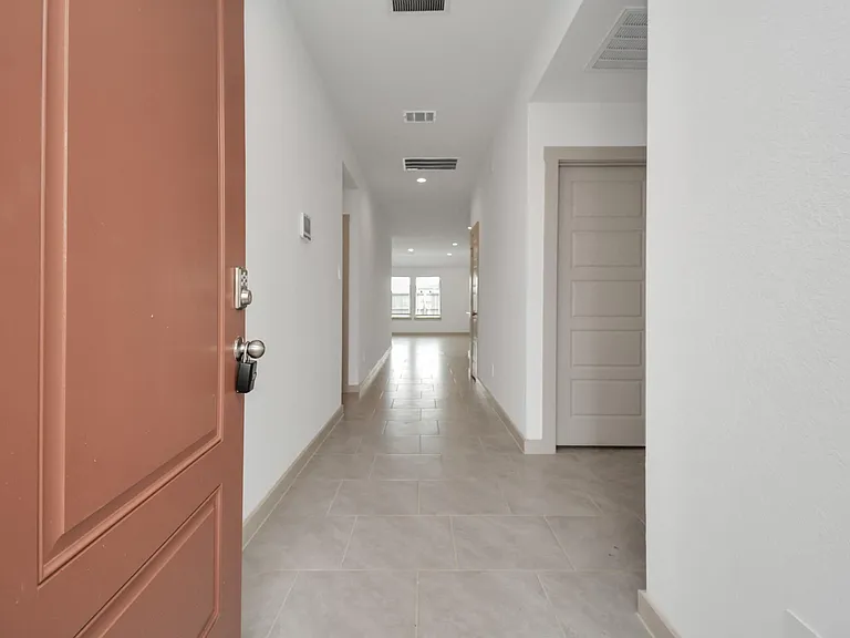 7731 Suffolk Valley Ln — Photo 11