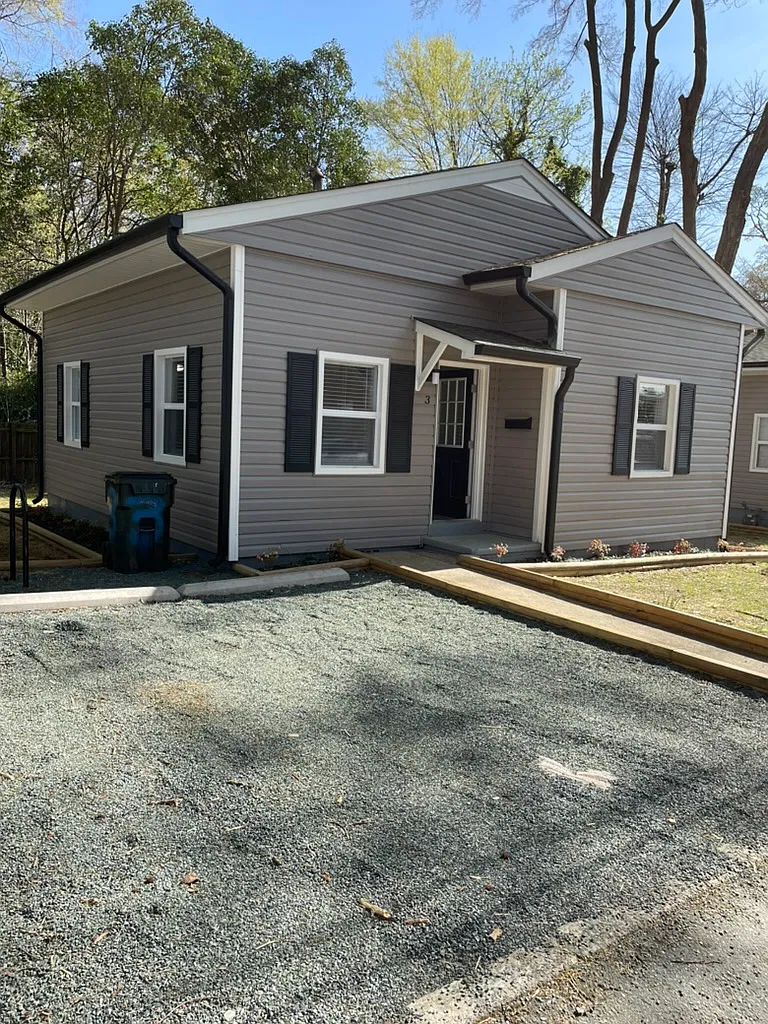 1 bed, 700 sqft, $2,200 — Photo 1