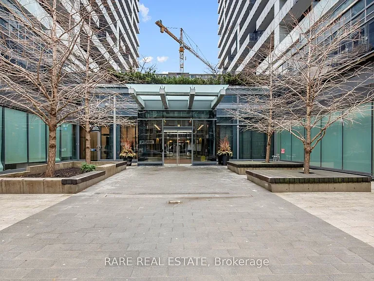 1030 King St W #26 — Photo 20