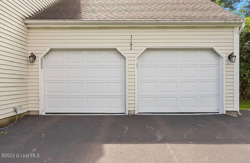 4th image of 21 Greyledge Drive