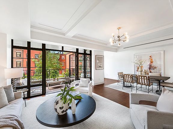 2nd image of 140 W 12th St #300